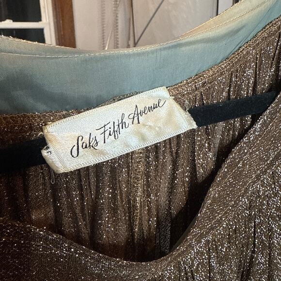 Vintage Saks Fifth Avenue metallic lamé pleated gown, from the late 1960s-1970s - Picture 7 of 7